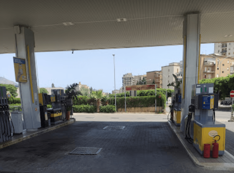 Violenta Rapina Al Distributore Eni Di Via Ernesto Basile Palermo Post